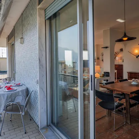 Apartament L Attico Di Susanna By Lago Reisen